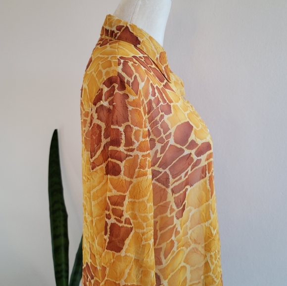 VTG Nicola Sheer Giraffe Print Blouse - Picture 7 of 12